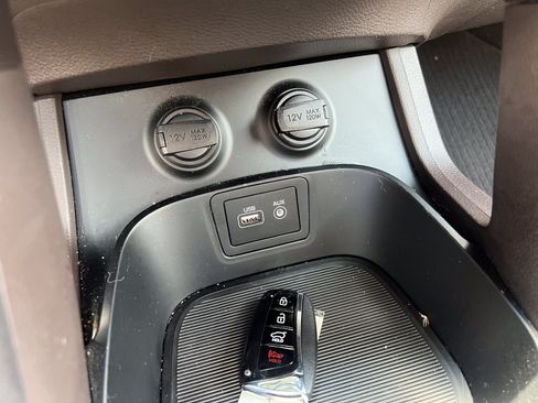Used 2017 Hyundai Santa Fe Sport AWD/4WD image 24