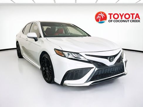 Used 2023 Toyota Camry XSE w/ Navigation Package FWD image 1