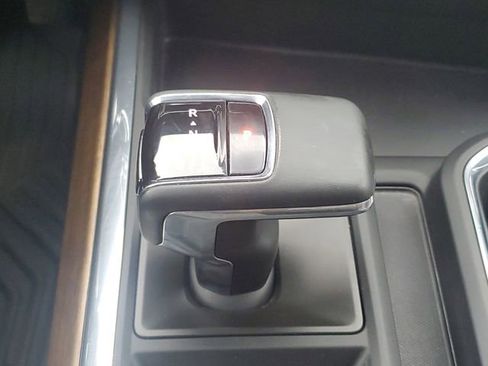 Certified 2024 Chevrolet Silverado 1500 High Country w/ Technology Package image 34