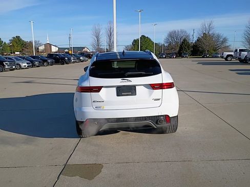Used 2020 Jaguar E-PACE SE image 11