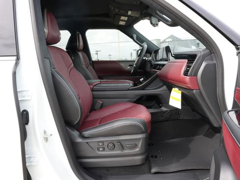 New 2026 INFINITI QX80 Autograph image 22