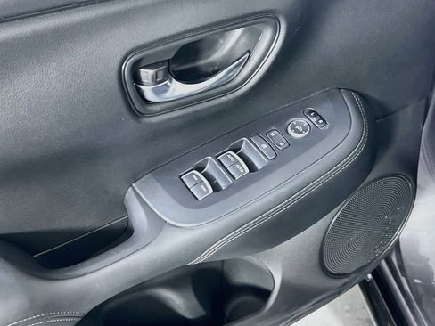 Used 2023 Honda HR-V EX-L image 17
