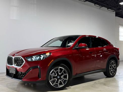 Used 2026 BMW X2 xDrive28i image 1