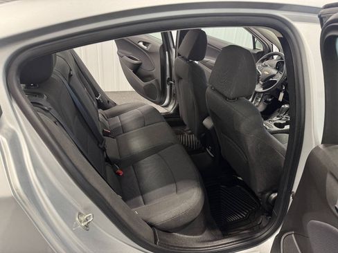 Used 2018 Chevrolet Cruze LT FWD image 23