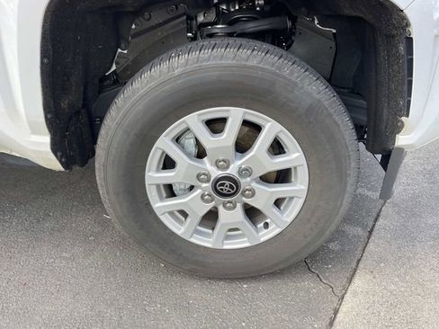 Used 2025 Toyota Tacoma SR5 image 7