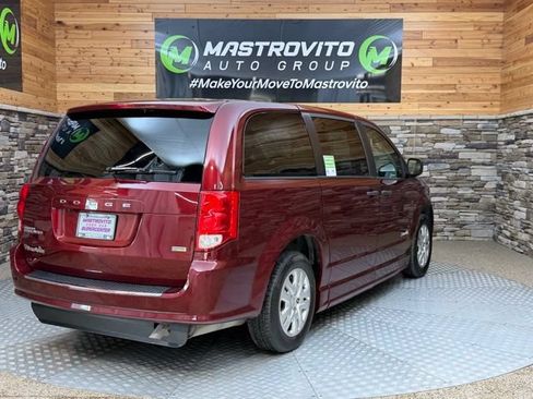 Used 2019 Dodge Grand Caravan SE w/ Power Convenience Group I FWD image 11