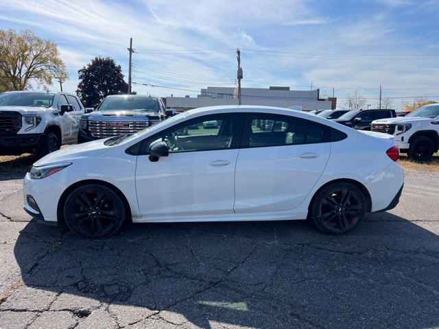 Used 2018 Chevrolet Cruze LT w/ Convenience Package FWD image 7