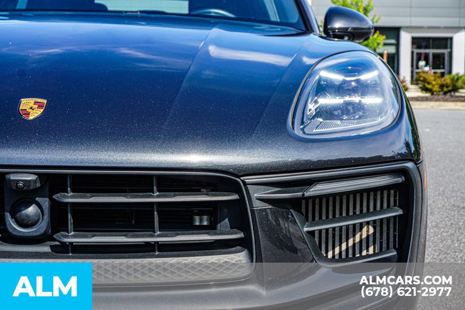 Used 2023 Porsche Macan S AWD/4WD image 11