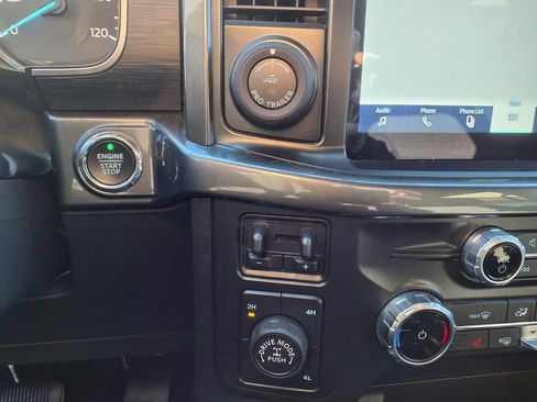 Used 2022 Ford F150 XLT w/ Equipment Group 302A High image 17