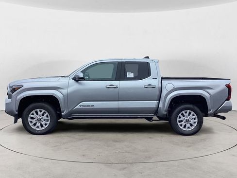 New 2026 Toyota Tacoma SR5 image 2