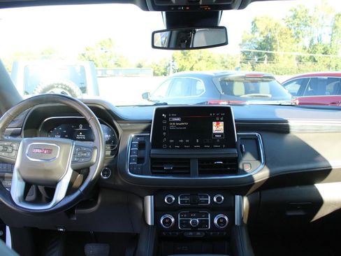 Used 2023 GMC Yukon SLT image 17