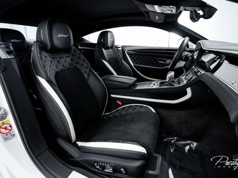 Used 2024 Bentley Continental GT Speed image 35