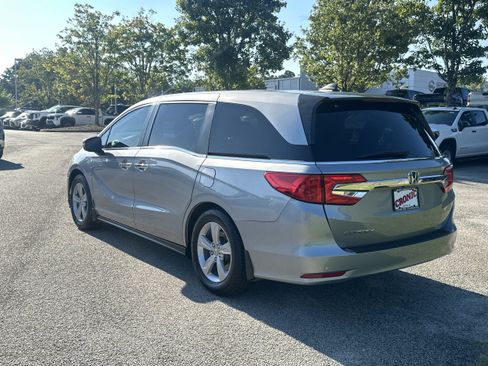 Used 2019 Honda Odyssey EX image 5