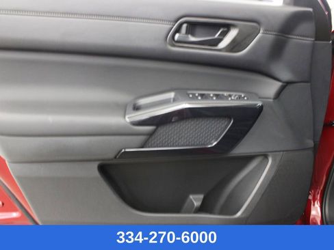 New 2026 Nissan Pathfinder SV image 14