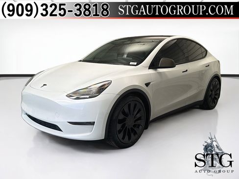 Used 2022 Tesla Model Y Performance AWD/4WD image 1