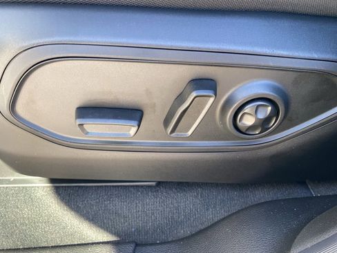 New 2025 Jeep Grand Cherokee Laredo X w/ Luxury Tech Group I image 25