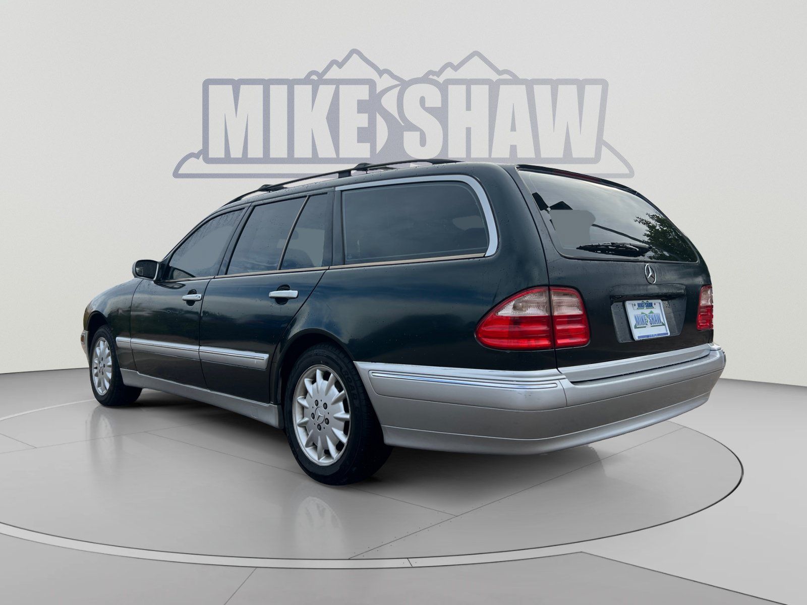 Used 2002 Mercedes-Benz E 320 4MATIC Wagon image 3