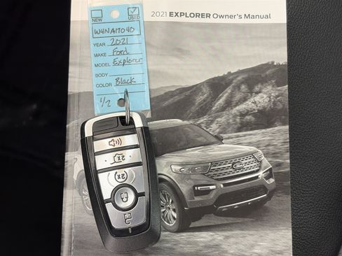 Used 2021 Ford Explorer Limited w/ Hybrid Equipment Group 310A AWD/4WD image 41