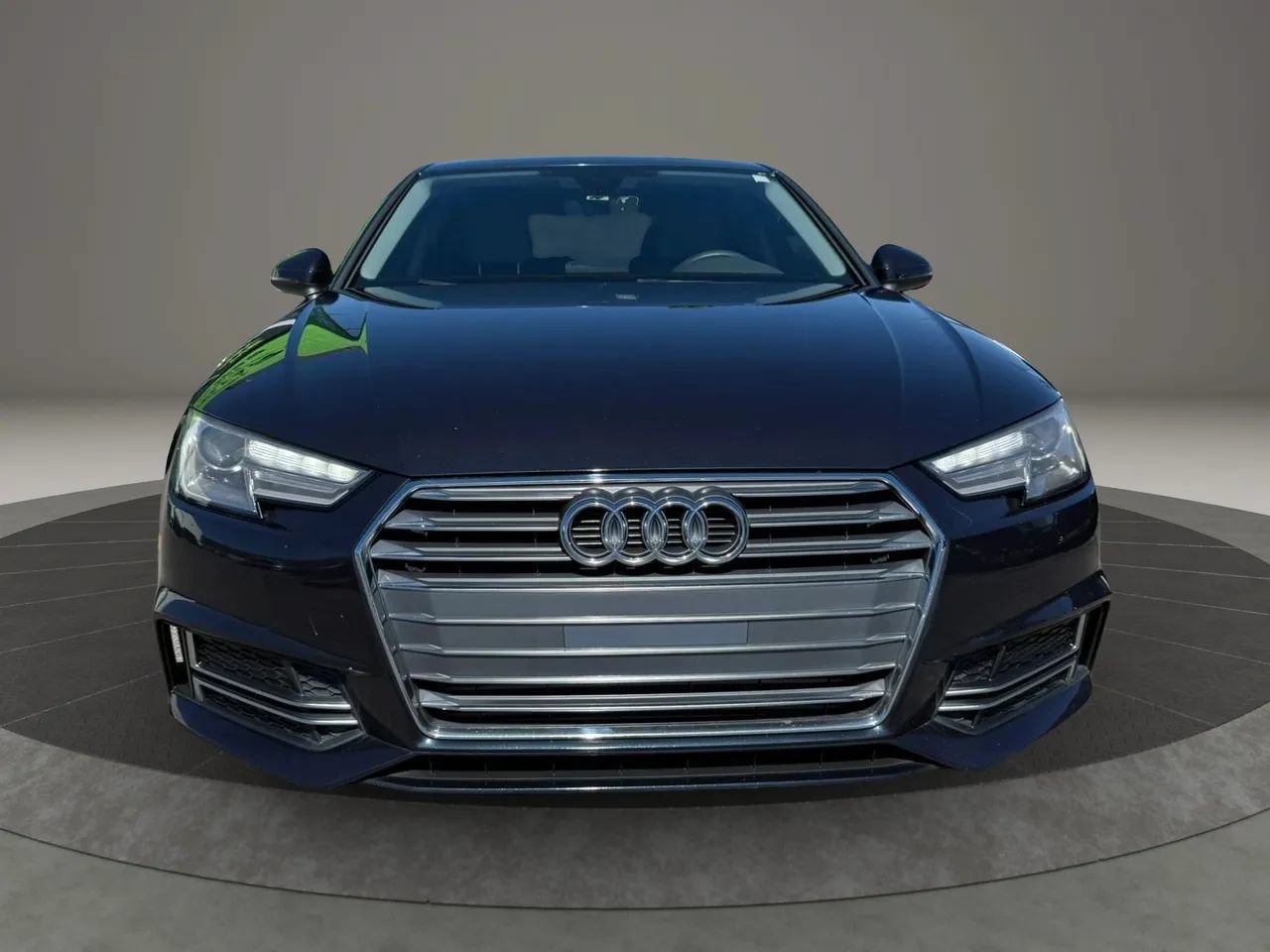 Used 2018 Audi A4 2.0T Ultra Premium w/ Convenience Package FWD image 3
