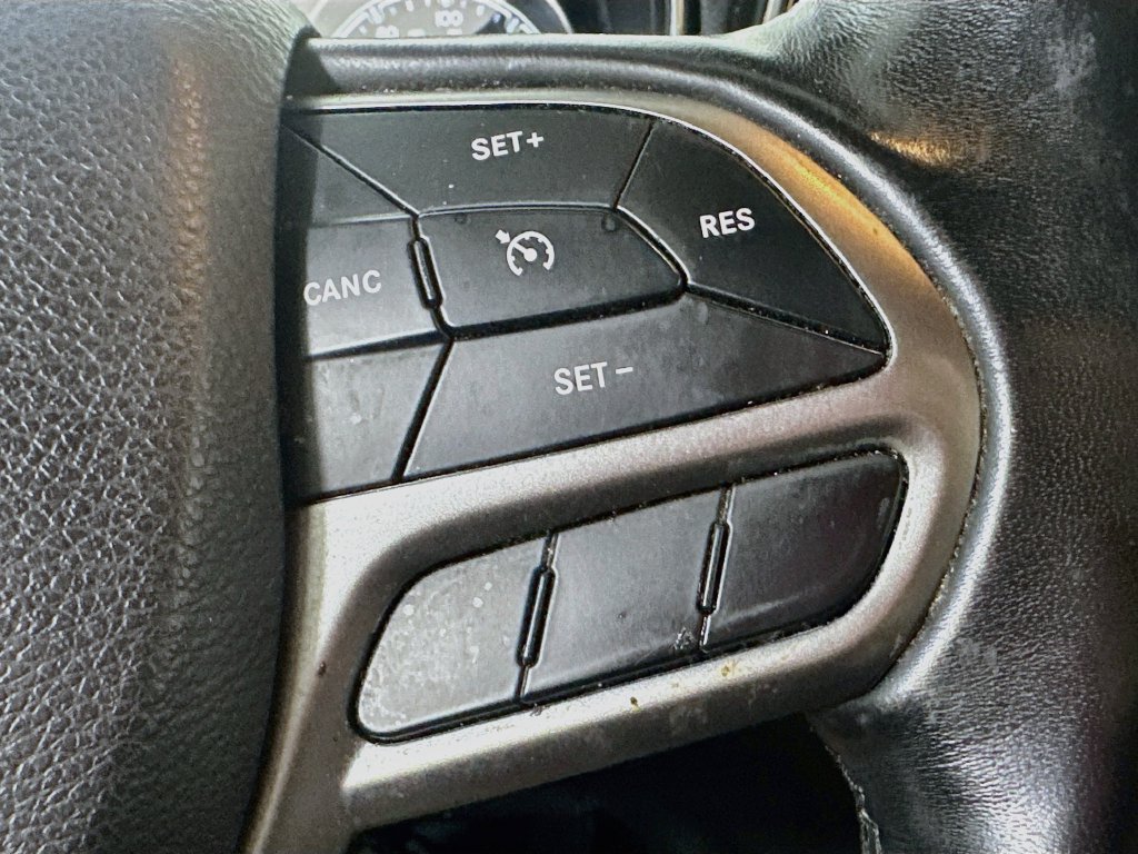 Used 2019 Jeep Cherokee Limited AWD/4WD image 26