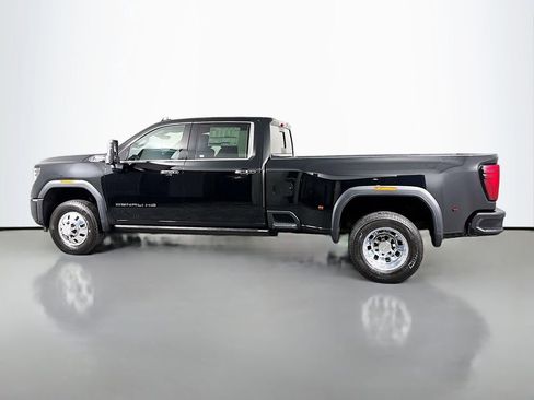 Used 2026 GMC Sierra 3500 Denali Ultimate image 5