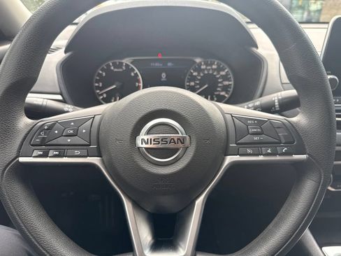 Used 2021 Nissan Altima 2.5 SV FWD image 11