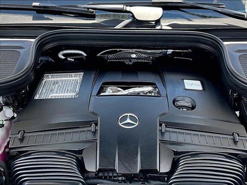 New 2026 Mercedes-Benz GLS 580 4MATIC image 13
