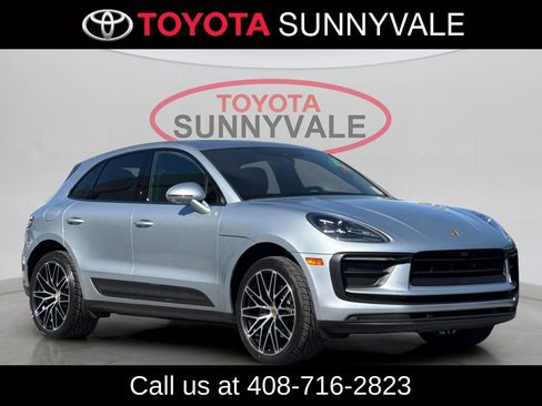 Used 2022 Porsche Macan AWD/4WD image 10