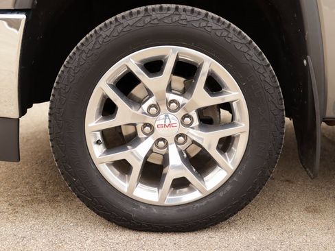 Used 2017 GMC Sierra 1500 SLT w/ SLT Premium Package image 39