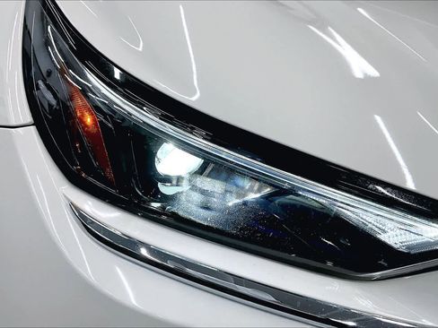 Used 2024 Toyota Grand Highlander AWD image 27