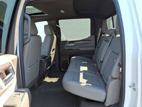 Used 2025 GMC Sierra 1500 SLT w/ SLT Premium Package AWD/4WD image 13
