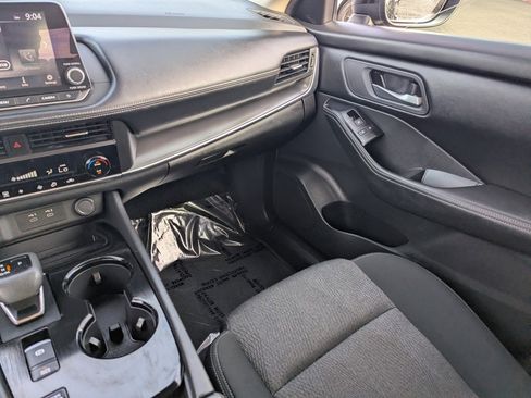 Certified 2024 Nissan Rogue SV image 20