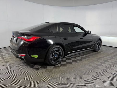 Used 2023 BMW i4 eDrive35 RWD image 5