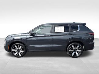 Used 2025 Mitsubishi Outlander SE AWD/4WD video 2