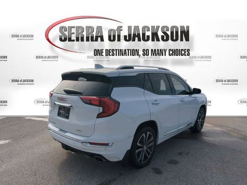 Used 2020 GMC Terrain Denali w/ GMC Pro Grade Package image 8