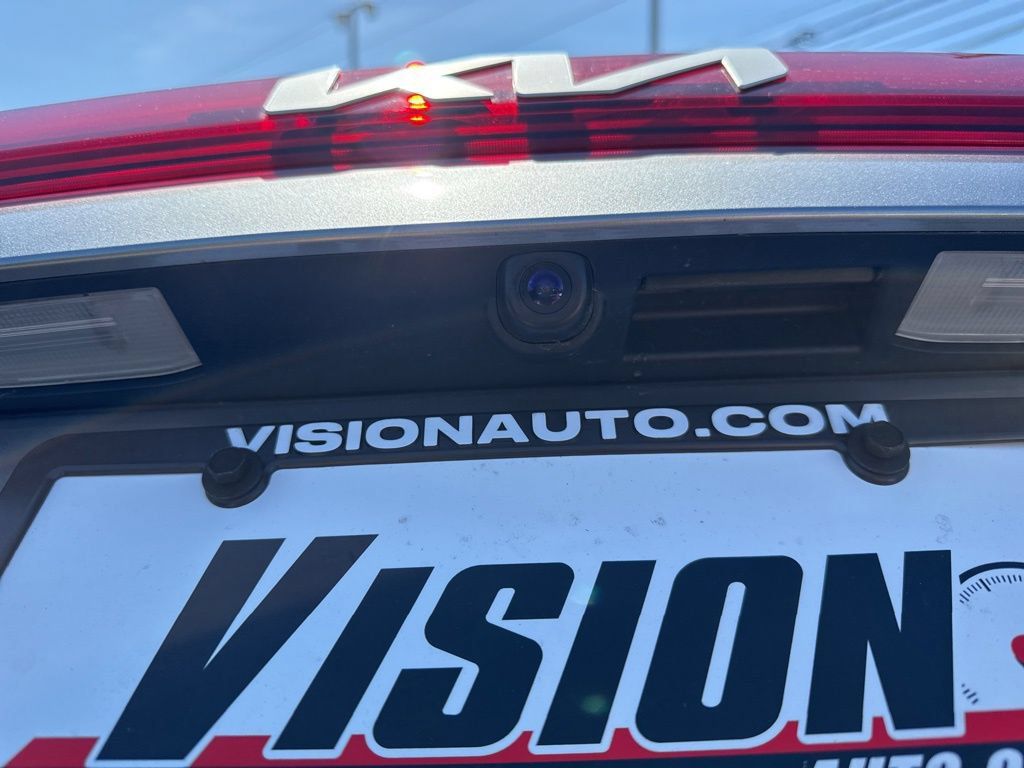 Certified 2024 Kia Seltos LX AWD/4WD image 17
