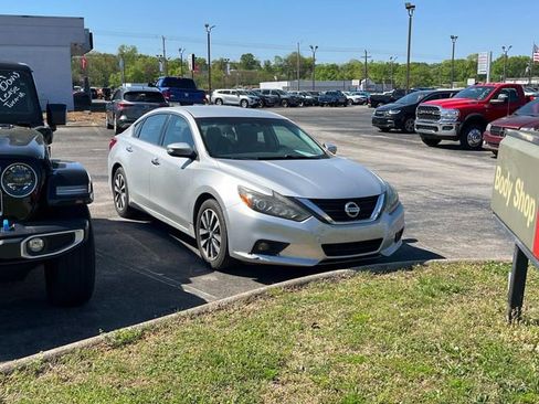 Used 2017 Nissan Altima 2.5 SL image 1