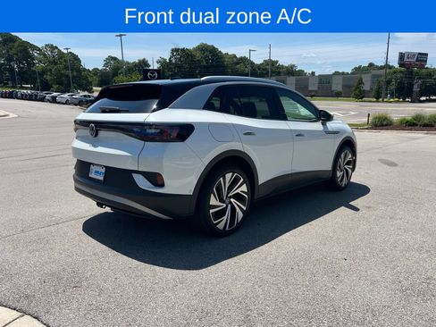 Used 2025 Volkswagen ID.4 Pro S Plus AWD/4WD image 5