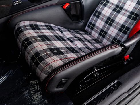 Used 2022 Porsche 911 GT3 image 31