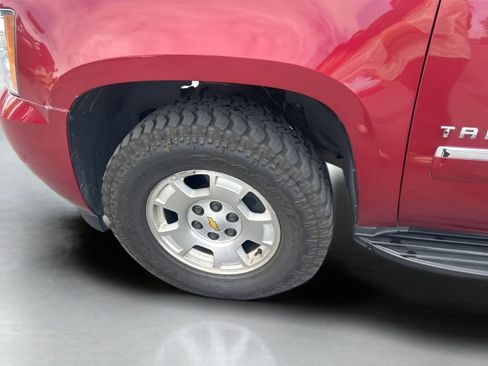 Used 2010 Chevrolet Tahoe LT AWD/4WD image 17