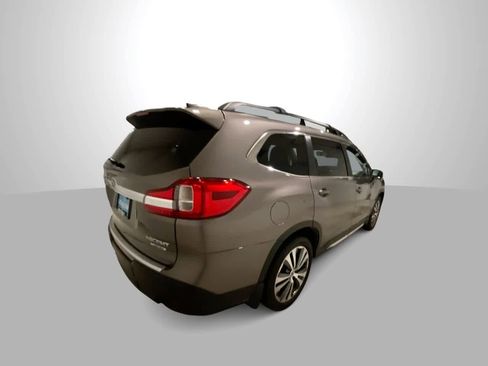Used 2022 Subaru Ascent Limited w/ Technology Package image 8