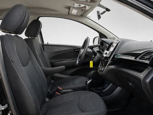 Used 2021 Chevrolet Spark LT FWD image 21