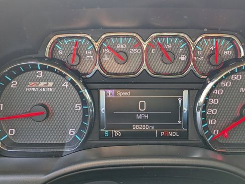 Used 2018 Chevrolet Silverado 1500 LT w/ All Star Edition image 25