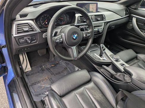 Used 2019 BMW 440i xDrive Convertible w/ M Sport Package image 9