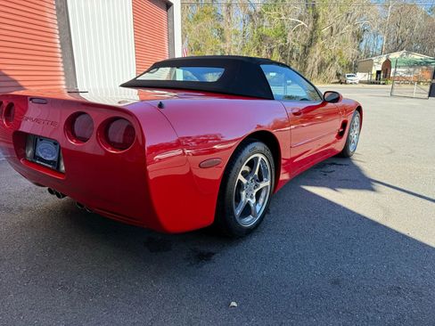 Used 2002 Chevrolet Corvette Convertible 2D w/ Preferred Equipment Group2 image 10