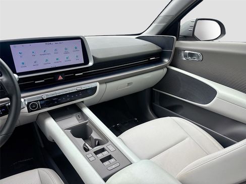 Used 2023 Hyundai Ioniq 6 SEL RWD image 23