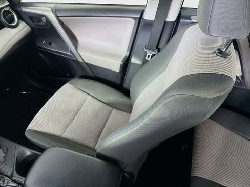 Used 2014 Toyota RAV4 LE AWD/4WD image 21