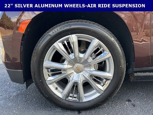Used 2023 Chevrolet Tahoe High Country image 11