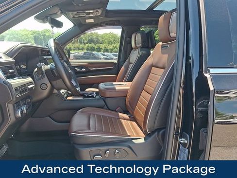 Used 2024 GMC Yukon XL Denali Ultimate AWD/4WD image 2