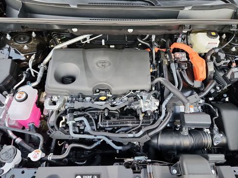 New 2025 Toyota RAV4 XLE image 13